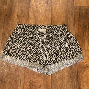 FINAL Kiss & Cry Printed LInen Shorts‎ M